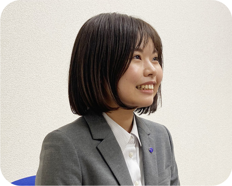片柳 彩花